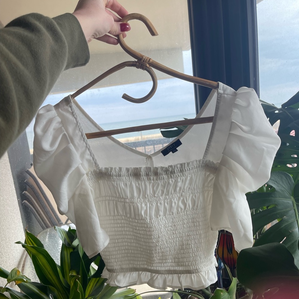 Privy White Puffy Sleeve Crop Top